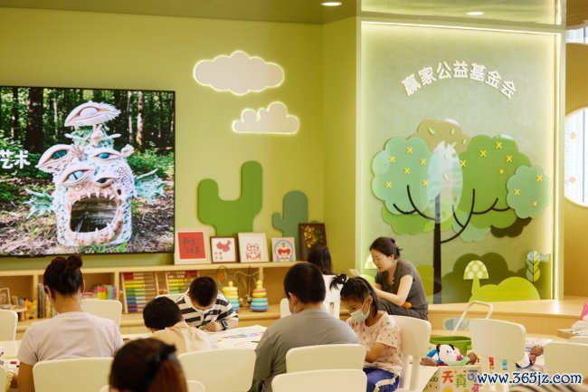 对话儿童艺术陶冶家陈吟：让艺术成为深圳儿童病院里的一束光