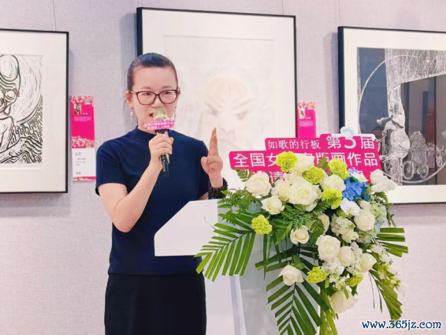 由中国文促会等专揽的“如歌的行板·第三届寰宇女画家版画作品邀请展”巡展首站在上海认真揭幕